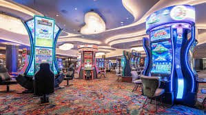 Filipino player enjoying arion pay sports and casino games on mobile